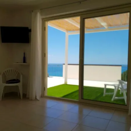 Una Terrazza sul Mare The Lighthouse Paola Esterno foto